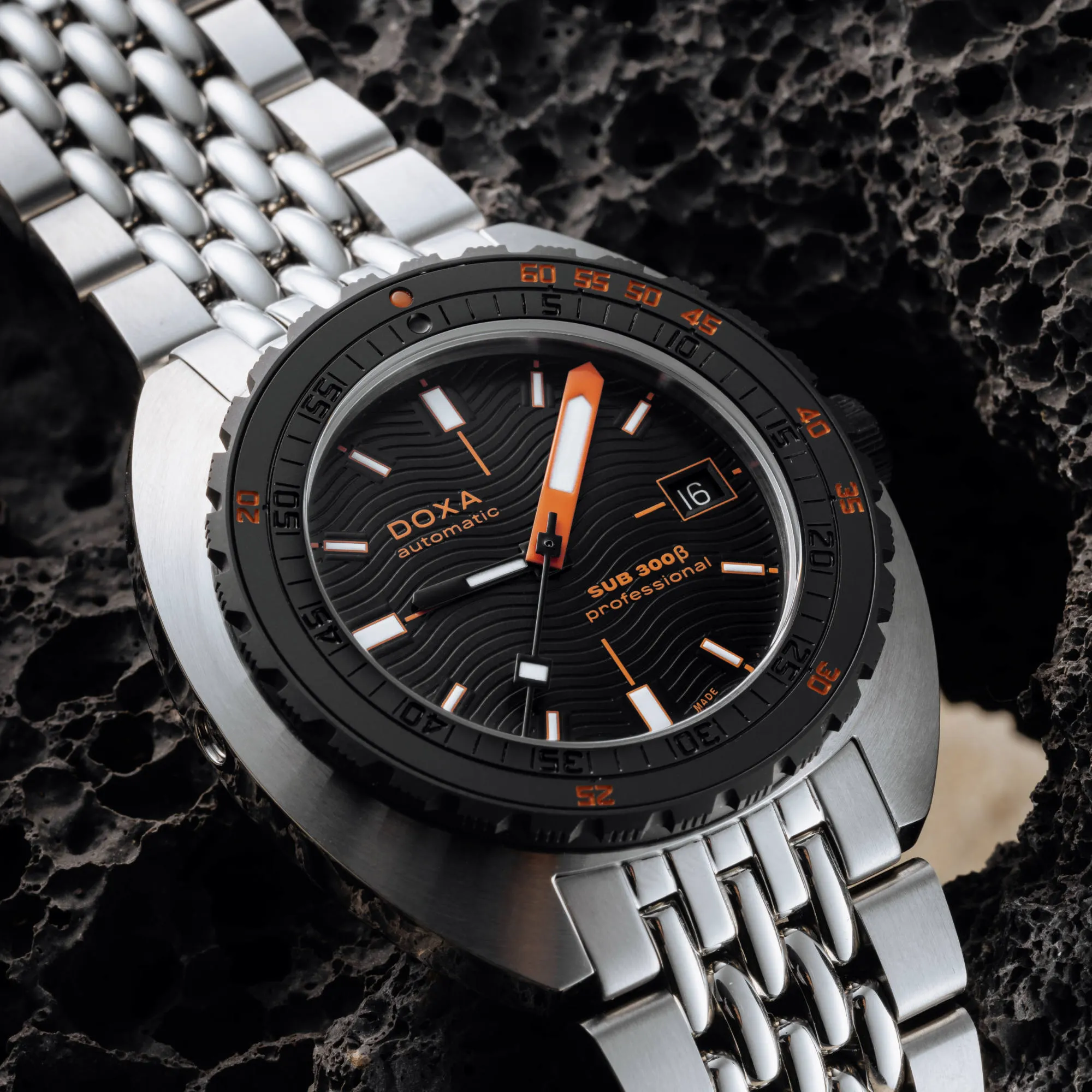 Doxa 300 Beta - Professional (Orange)