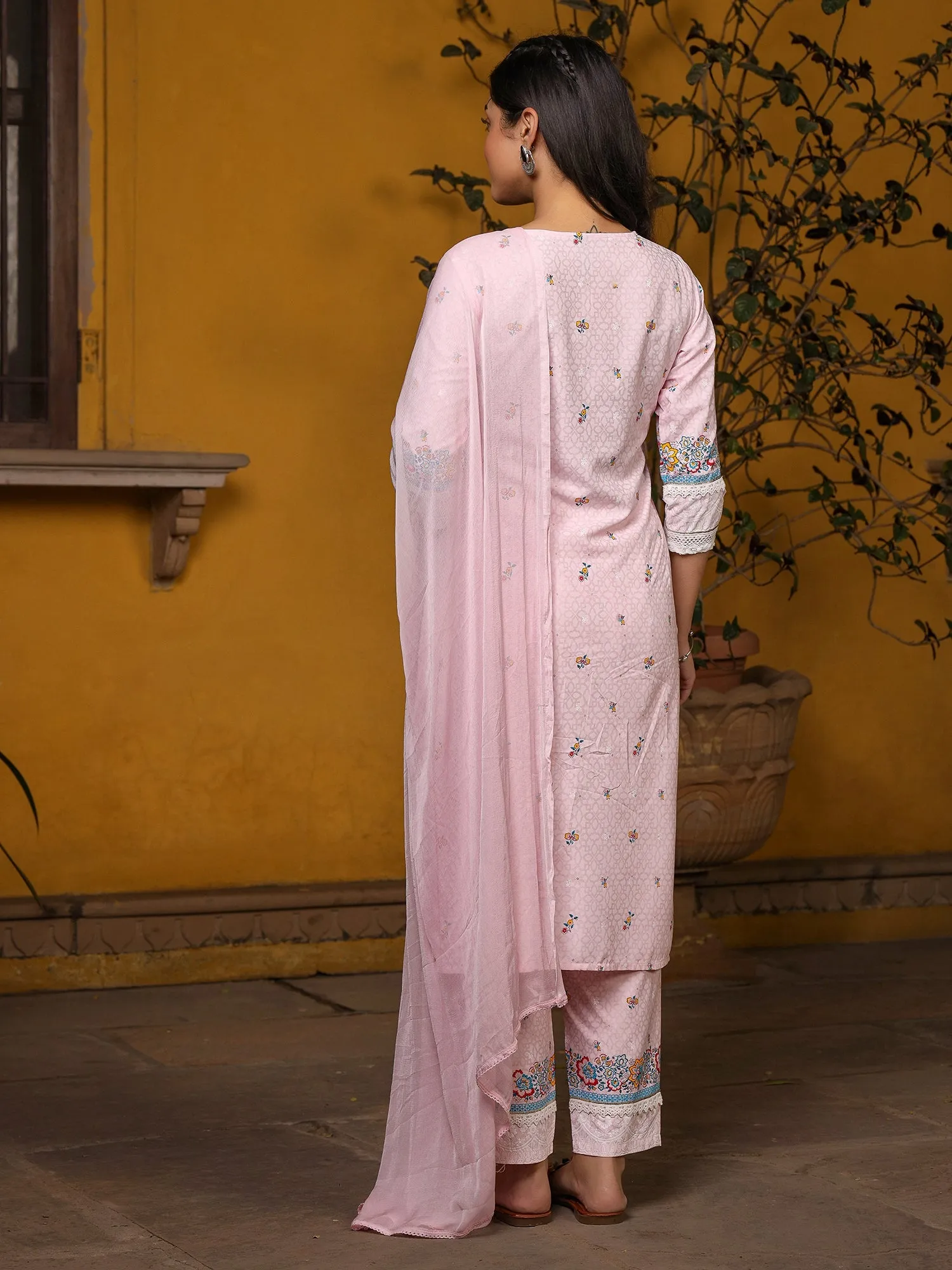 Jashvi Pink Floral printed Pure Cotton Kurta Pants & Dupatta With Lace Work