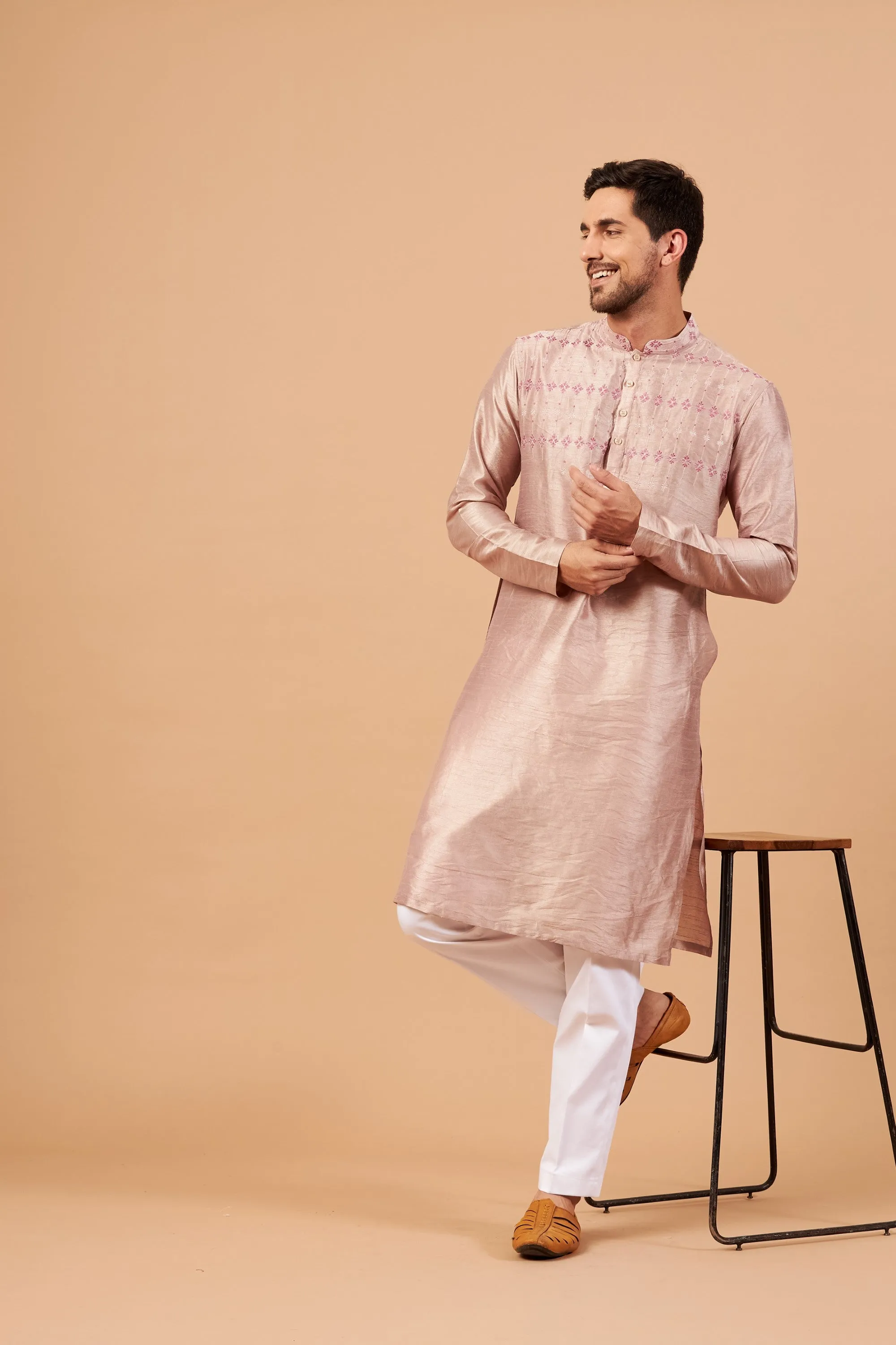 Men's Florne Floral Goemetric Embroidered Kurta With Crop Pants - Hilo Design
