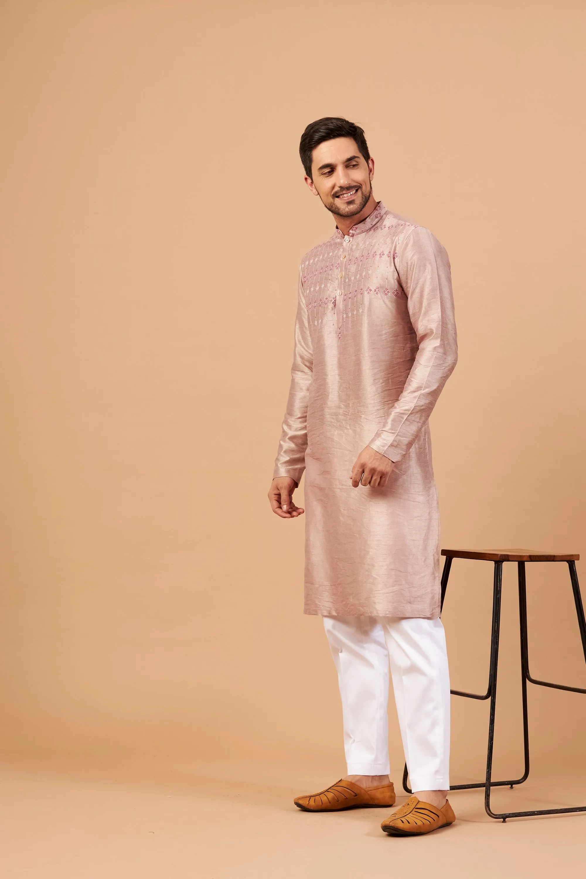 Men's Florne Floral Goemetric Embroidered Kurta With Crop Pants - Hilo Design