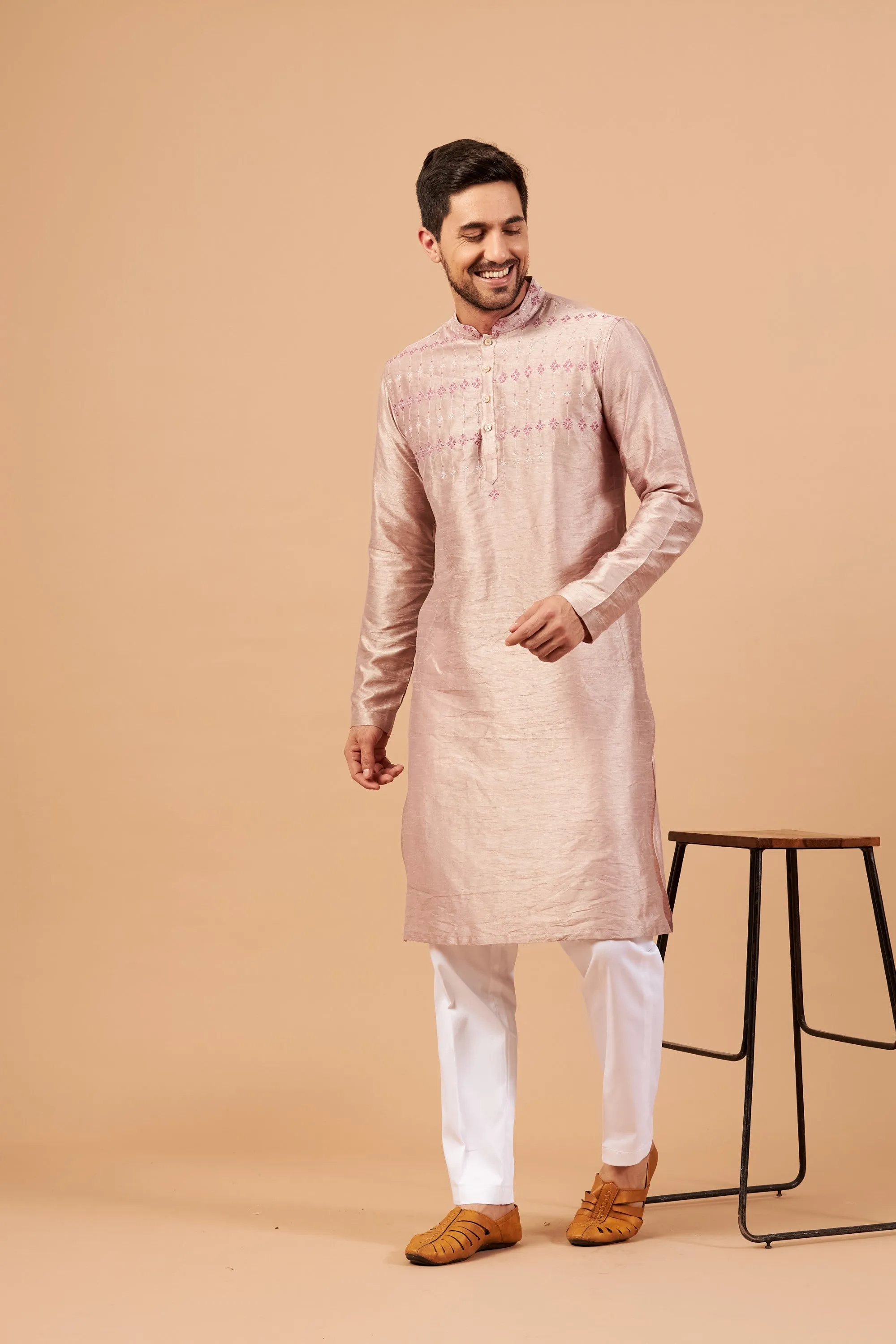 Men's Florne Floral Goemetric Embroidered Kurta With Crop Pants - Hilo Design