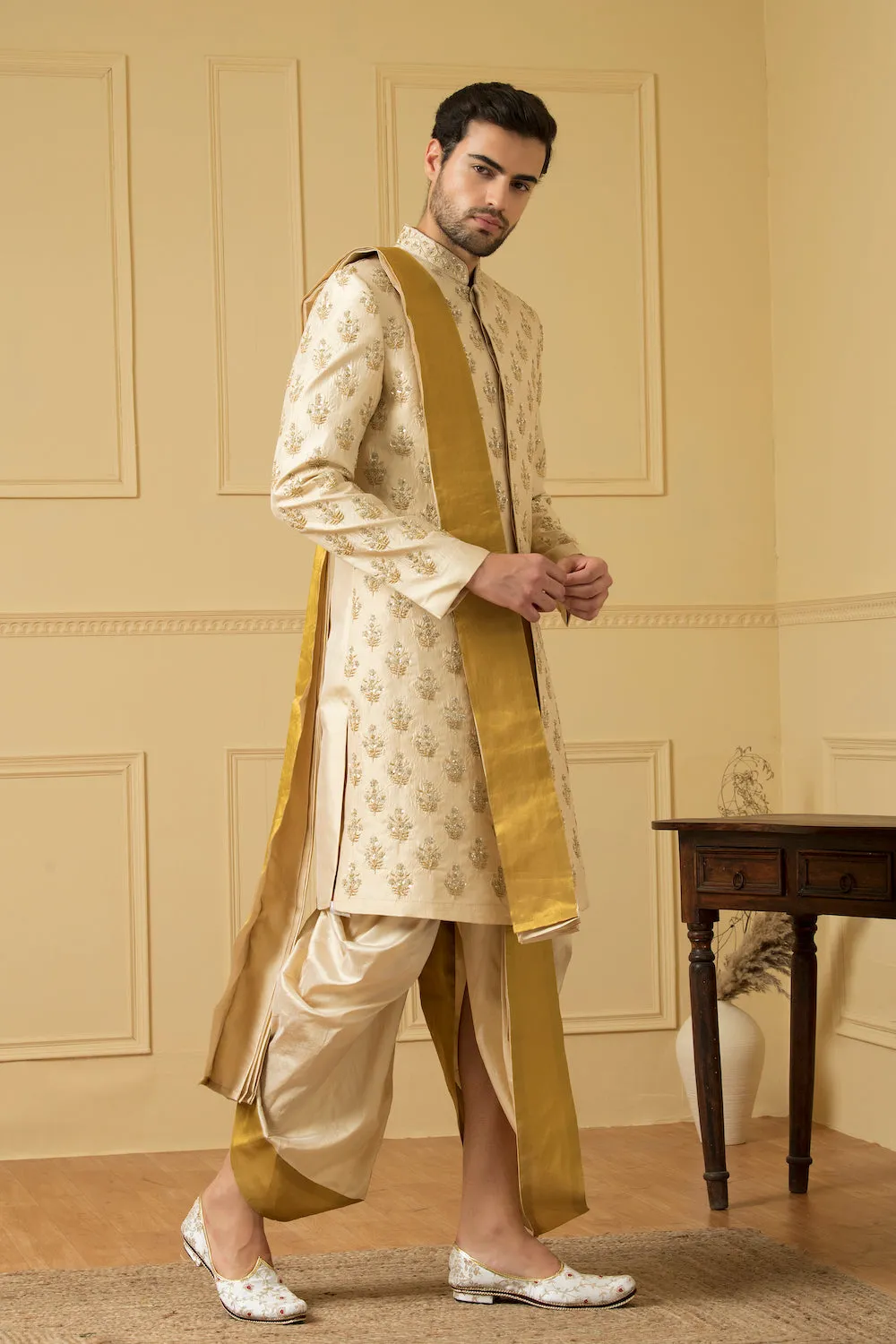 Men's Gold Boota Sherwani Zardosi - Hilo Design