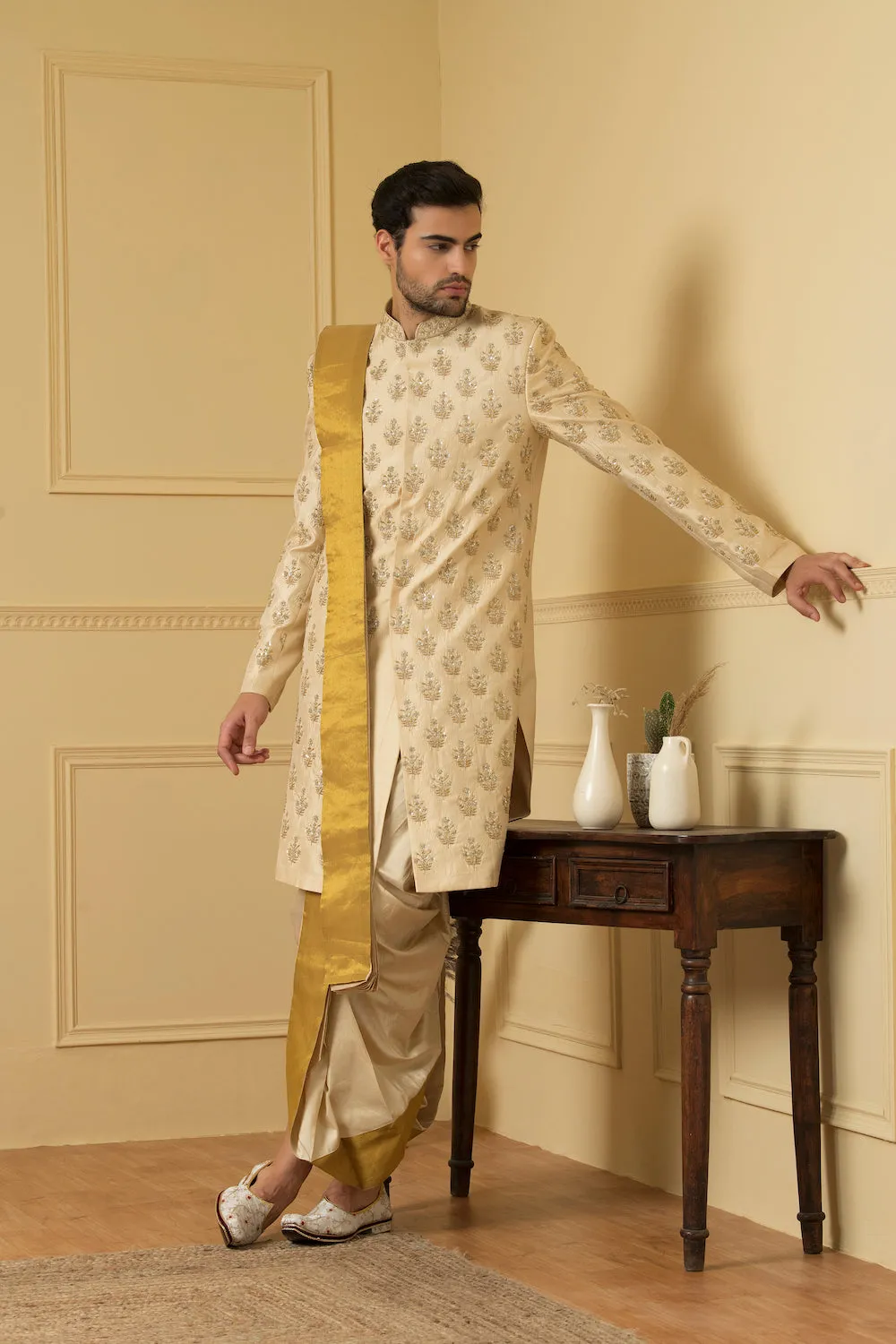 Men's Gold Boota Sherwani Zardosi - Hilo Design