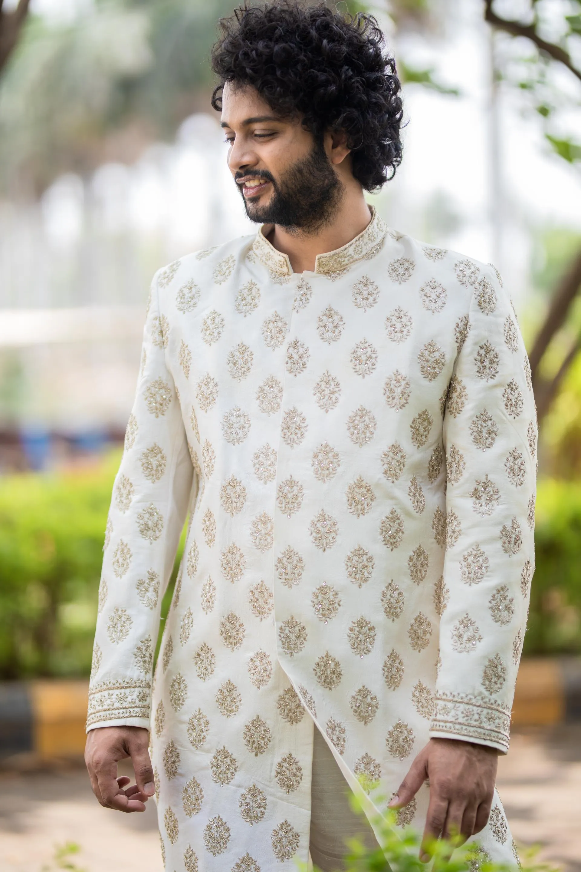 Men's Lysian Sliver Sherwani / Iysian Zardozi Sherwani / Iysian Emboridered Sherwani Set - Hilo Design