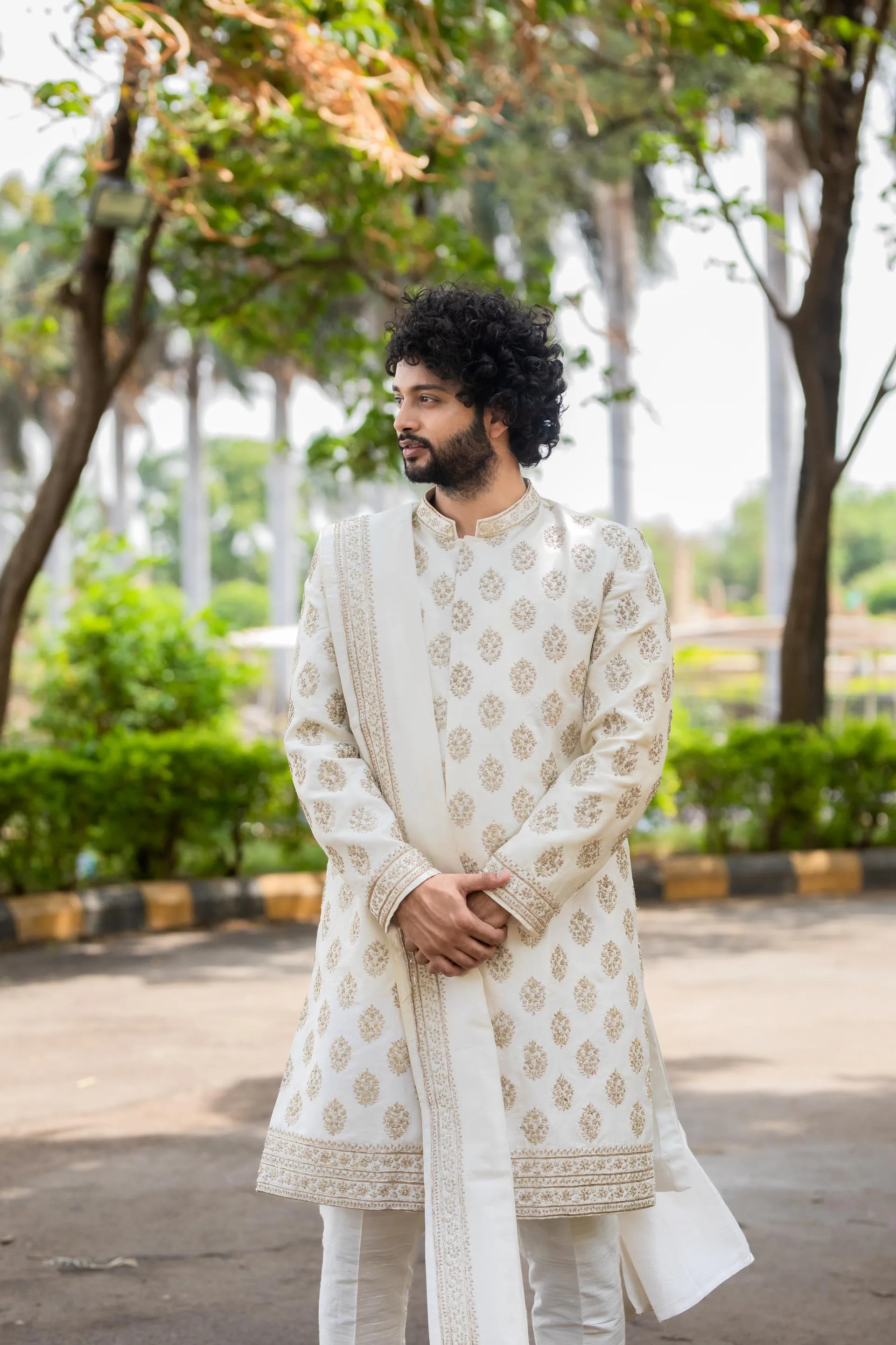 Men's Lysian Sliver Sherwani / Iysian Zardozi Sherwani / Iysian Emboridered Sherwani Set - Hilo Design