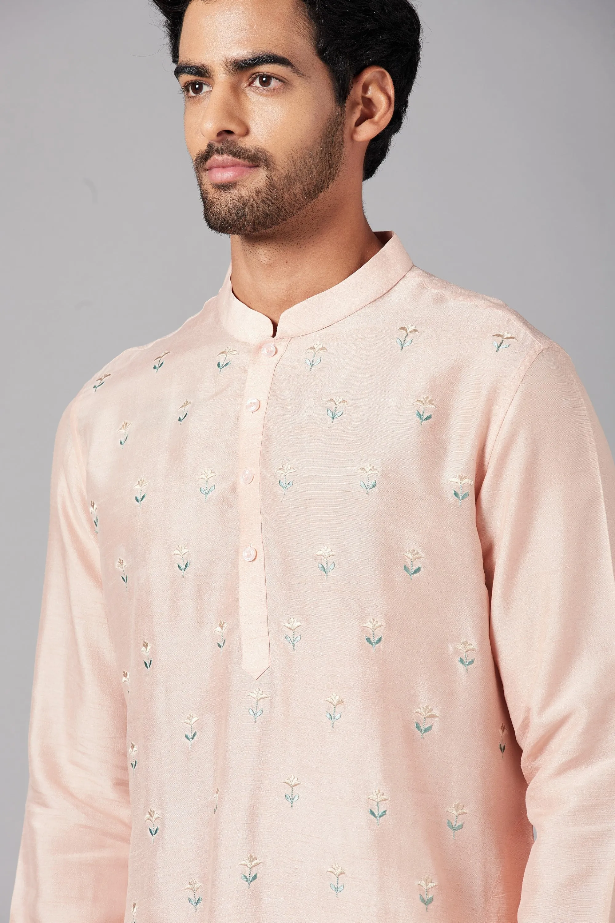 Men's Moori Small Flower Motifs All Over Peach Embroidered Kurta With Crop Pants - Hilo Design