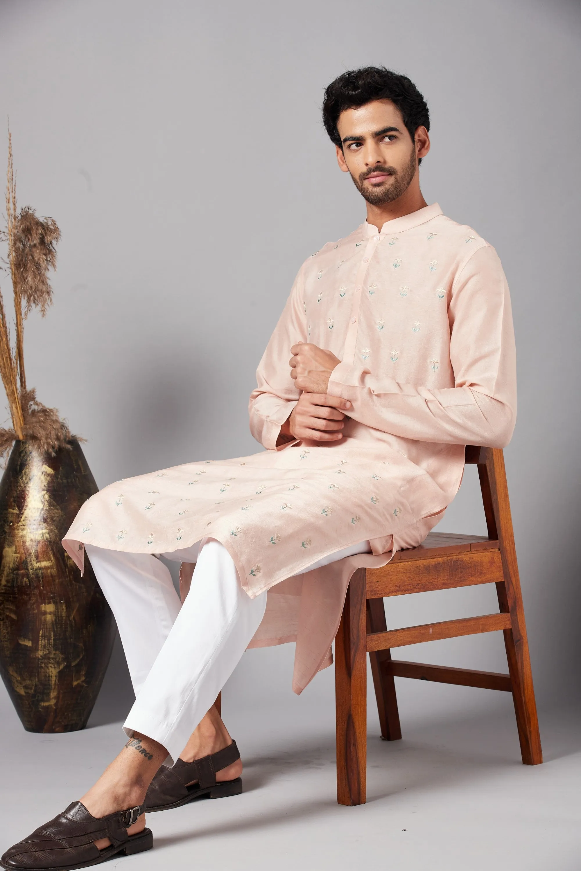 Men's Moori Small Flower Motifs All Over Peach Embroidered Kurta With Crop Pants - Hilo Design