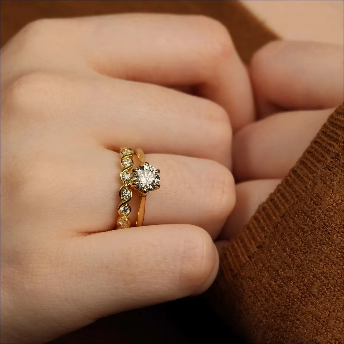 S-Curve Diamond Eternity Band 18KY